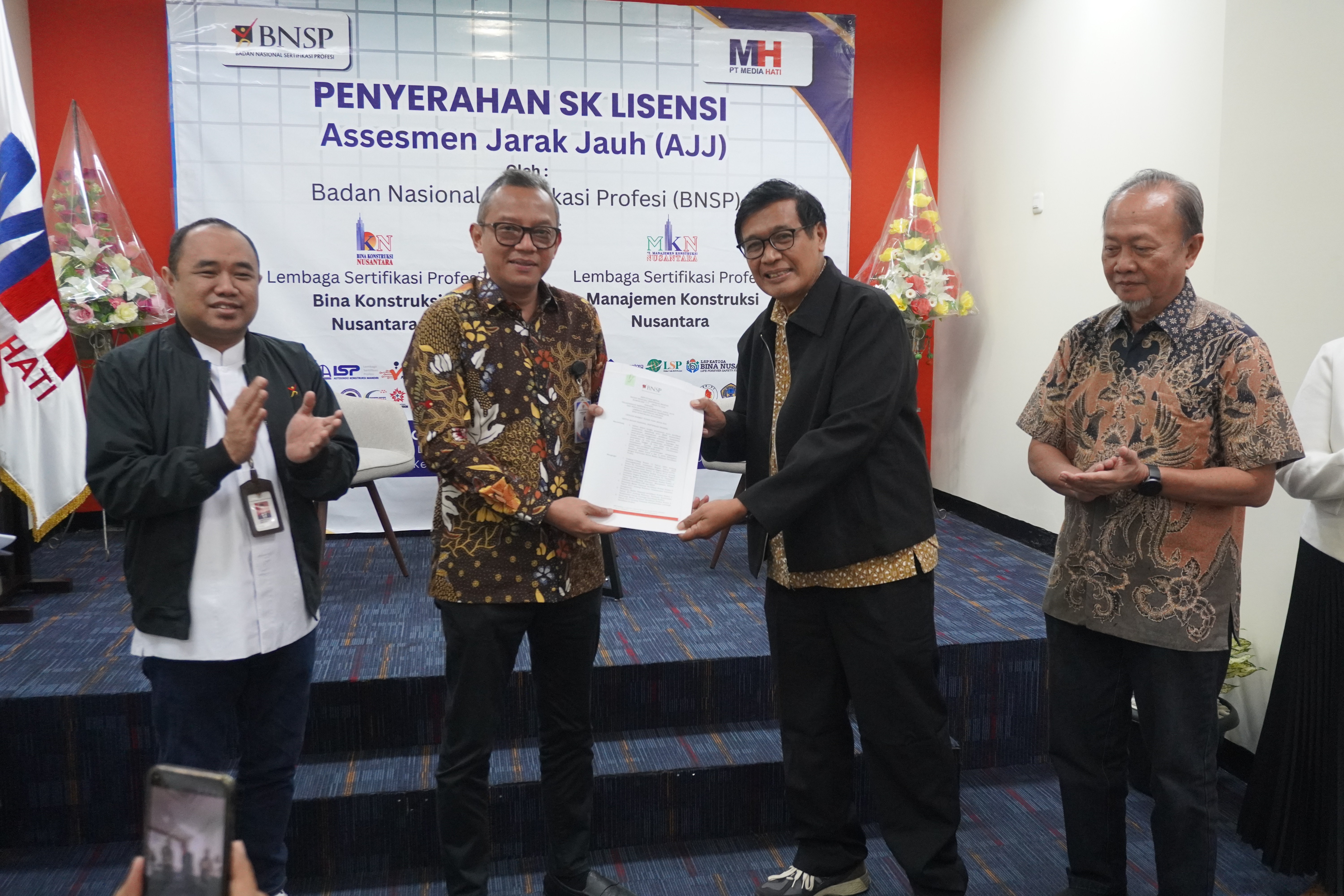 LSP Bina Konstruksi Nusantara Resmi Menerima SK Lisensi Asesmen Jarak Jauh (AJJ) dari BNSP